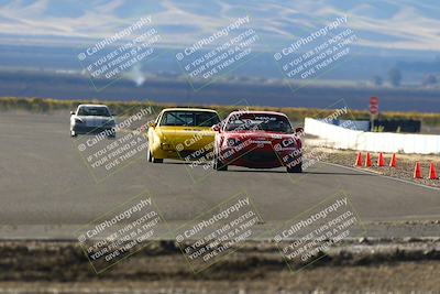 media/Nov-16-2025-CalClub SCCA (Sun) [[2975c16dfc]]/Group 6/Turn 1/